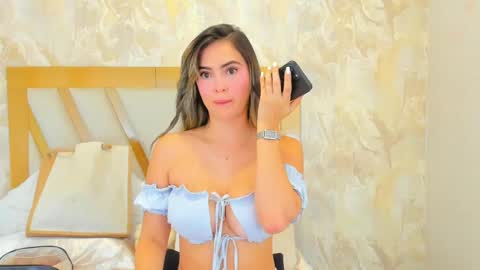 Snapshot of sophiekozlov chatting on 06/02/26, 01:57 Sophie online show from 06/02/26, 01:57
