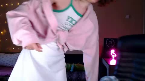 sophieleroux online show from 04/15/26, 10:44