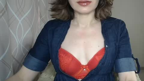 Sophiemisss online show from 03/19/26, 07:23