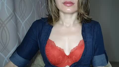 Sophiemisss online show from 05/15/26, 05:14