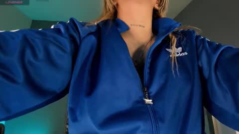 Sophie  Palmer online show from 10/30/25, 11:00