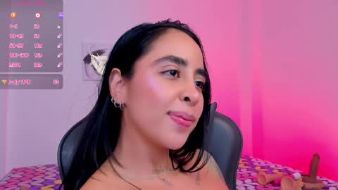 sophierooy online show from 10/16/25, 01:39