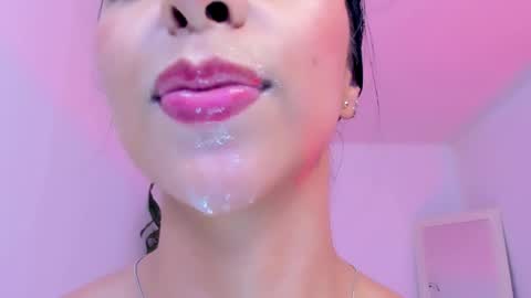 sophierooy online show from 05/15/26, 06:48