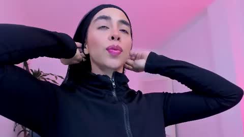 sophierooy online show from 07/18/26, 03:11