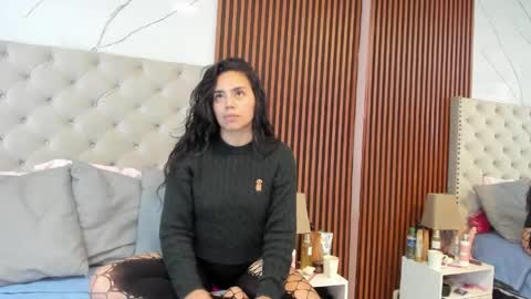 Snapshot of sophieweberr chatting on 04/30/26, 12:11 My name is Sofia online show from 04/30/26, 12:11