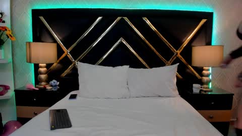 SophieWinslow online show from 03/08/25, 08:35