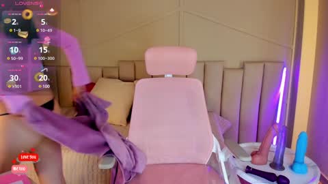 Snapshot of sophiiaamiller chatting on 02/05/25, 07:39 Sophia online show from 02/05/25, 07:39