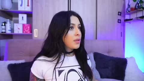 Sophiie online show from 04/08/26, 04:23