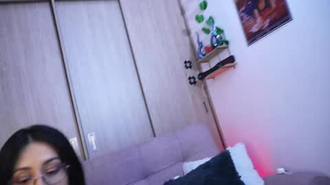 Sophiie online show from 04/18/26, 12:14