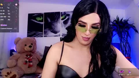 Snapshot of sophiieesweet chatting on 01/26/25, 04:20 Sophie Sweet online show from 01/26/25, 04:20