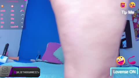 Julieth online show from 12/31/24, 11:20