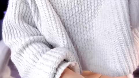 Snapshot of sophiiewilliams chatting on 02/15/25, 11:25 Sophiie Williams online show from 02/15/25, 11:25