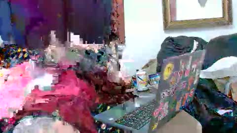 Snapshot of sophirivers chatting on 09/12/25, 01:49 sophirivers online show from 09/12/25, 01:49