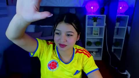 Sophy  online show from 06/19/26, 06:29