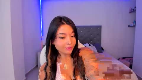 Sophy Bunny online show from 12/22/25, 02:14