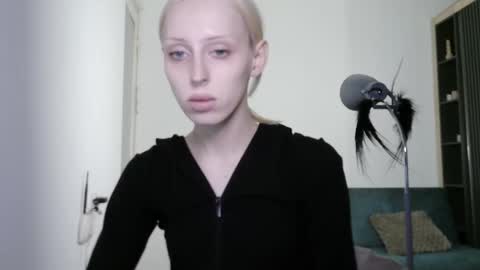 sora999999999 online show from 03/15/26, 03:40