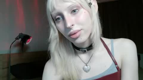 sora999999999 online show from 04/15/26, 09:04