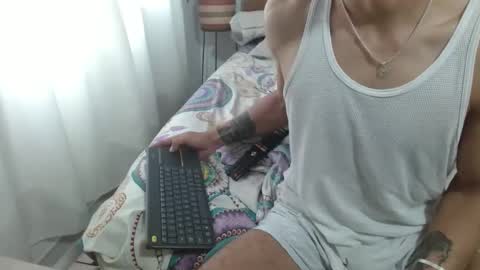 Snapshot of sornero777111 chatting on 10/14/25, 08:31 businessman online show from 10/14/25, 08:31