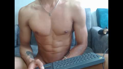 Snapshot of sornero777111 chatting on 04/15/26, 08:31 businessman online show from 04/15/26, 08:31