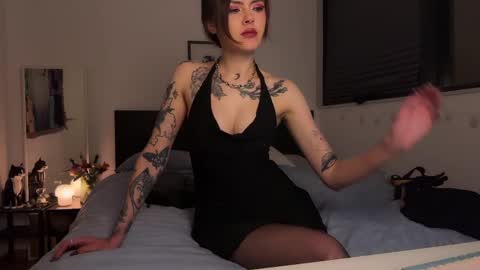 Kira online show from 04/21/26, 01:42