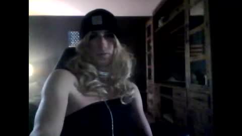 Snapshot of soulflydc chatting on 01/15/26, 05:05 soulflydc online show from 01/15/26, 05:05