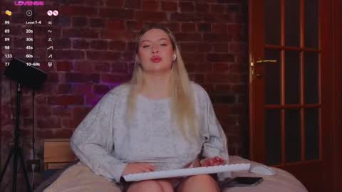 soulmeinme online show from 10/28/25, 08:11