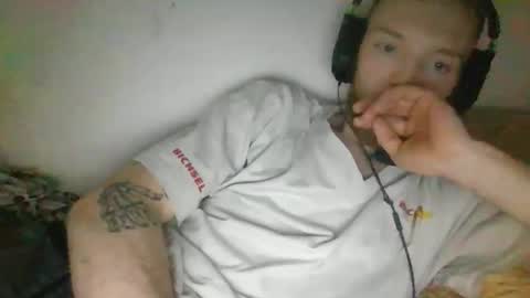 soumi854640 online show from 11/30/25, 12:53