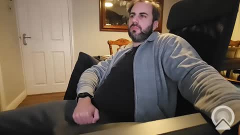 south_african_man_86 online show from 02/09/25, 11:15