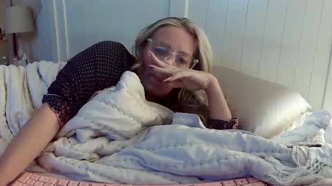 Snapshot of southernbarbii chatting on 02/08/25, 04:57 Your Barbii online show from 02/08/25, 04:57