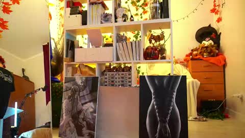 Leah online show from 11/16/25, 12:11