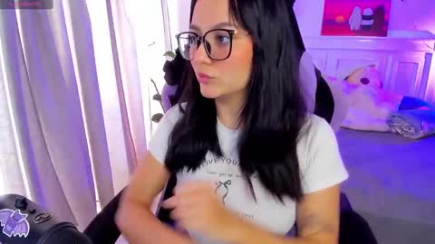 Lili online show from 09/12/25, 09:37