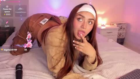 soy_anny_1 online show from 10/29/25, 12:46