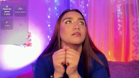 soy_anny_1 online show from 10/30/25, 12:23