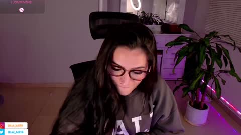 Luisa    online show from 01/31/25, 12:06