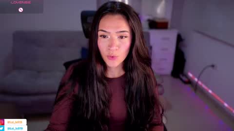 Luisa    online show from 03/04/25, 03:11