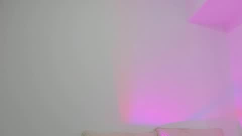 Instagram Soyamandaa  1 online show from 11/02/25, 07:05