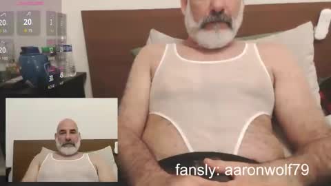 Snapshot of soyelpoti79 chatting on 04/05/26, 01:52 WhiteWolfFL online show from 04/05/26, 01:52