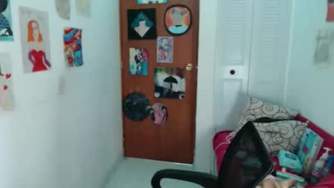 Nana Bela  online show from 12/04/25, 11:46