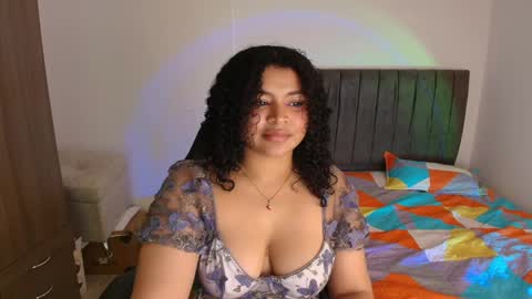 Snapshot of soynerea chatting on 05/06/26, 02:40 online show from 05/06/26, 02:40