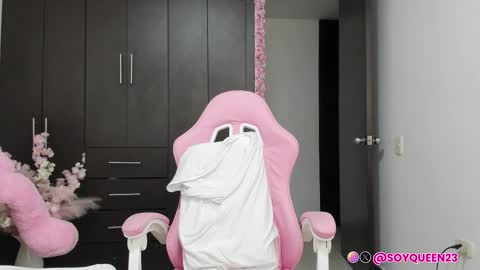 SoyQueen online show from 12/20/25, 04:30