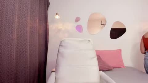 Snapshot of soysamicita_ chatting on 10/14/25, 07:25 Sami Diaz online show from 10/14/25, 07:25