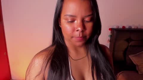 Snapshot of soytucolor chatting on 01/22/25, 01:20 Paula add me on snap online show from 01/22/25, 01:20