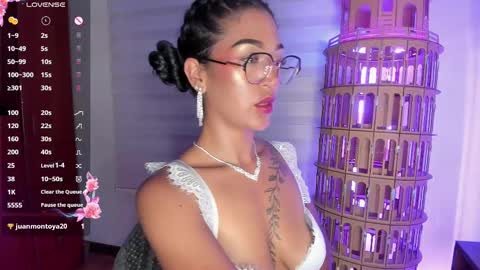 Snapshot of soyvane chatting on 03/01/25, 04:04 VANESSA online show from 03/01/25, 04:04