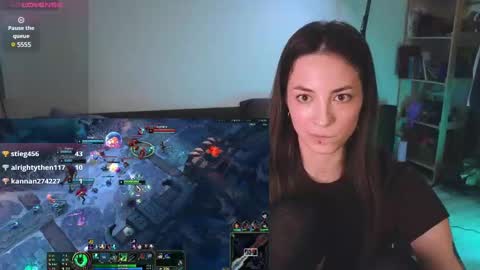 Roxy online show from 03/03/25, 08:21