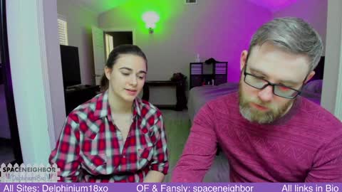 Snapshot of spaceneighbor chatting on 12/09/24, 08:44 Spaceneighbor online show from 12/09/24, 08:44