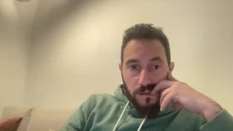 spainmenhot69 online show from 12/27/24, 03:37
