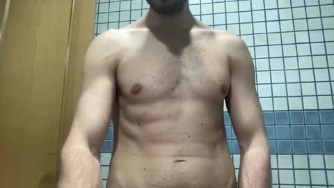 spainmenhot69 online show from 04/21/26, 10:32