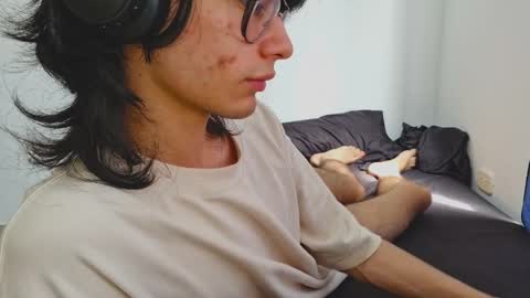 Snapshot of spaiseebuhnaanuh chatting on 03/04/25, 03:26 Roger online show from 03/04/25, 03:26