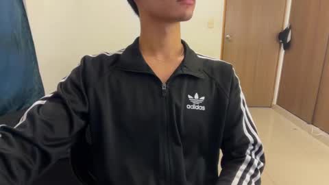 Snapshot of spaiseebuhnaanuh chatting on 09/16/25, 10:38 Roger online show from 09/16/25, 10:38