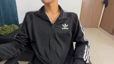 Snapshot of spaiseebuhnaanuh chatting on 09/23/25, 07:00 Roger online show from 09/23/25, 07:00